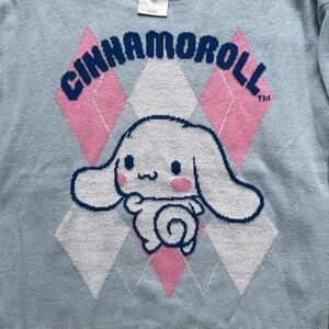 Sanrio Hello Kitty, Cinnamoroll Juniors Size Small Sweater